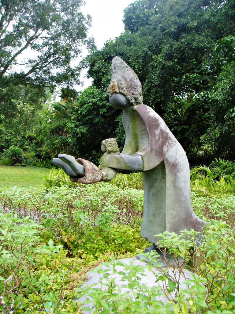 Swing Me Mama Sculpture in Singapore Botanic Gardens @FanningSparks