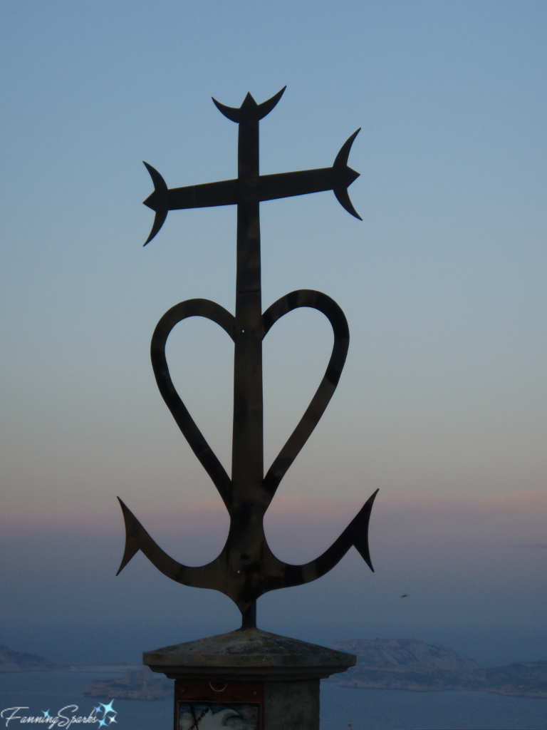 Cross at Notre-Dame de la Garde in Marseille France during first light. @FanningSparks