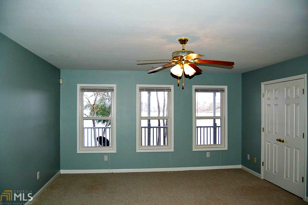 Master bedroom showing window wall. @FanningSparks