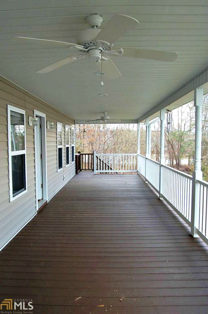 View of lakeside porch. @FanningSparks