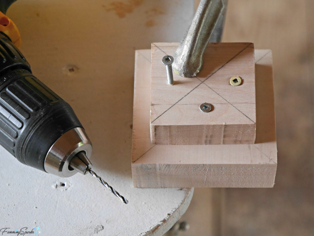 DIY Pyramid Trellis Tutorial – FanningSparks