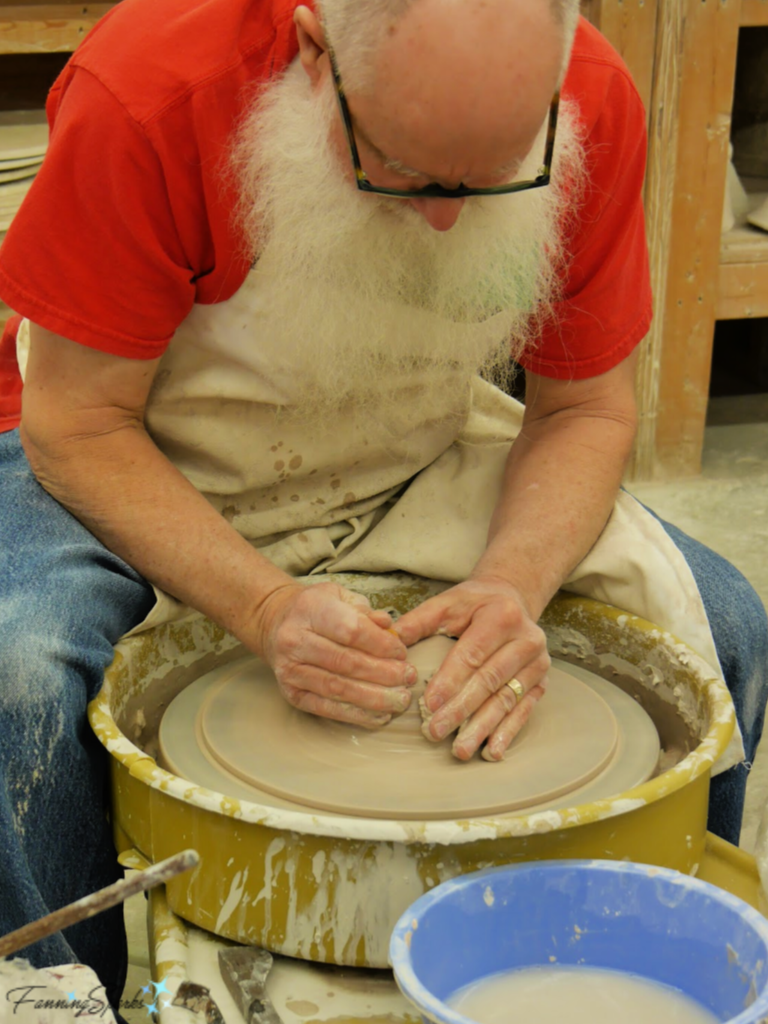 Steve Fielding Demonstrates Centering Clay on the Potter's Wheel.   @FanningSparks