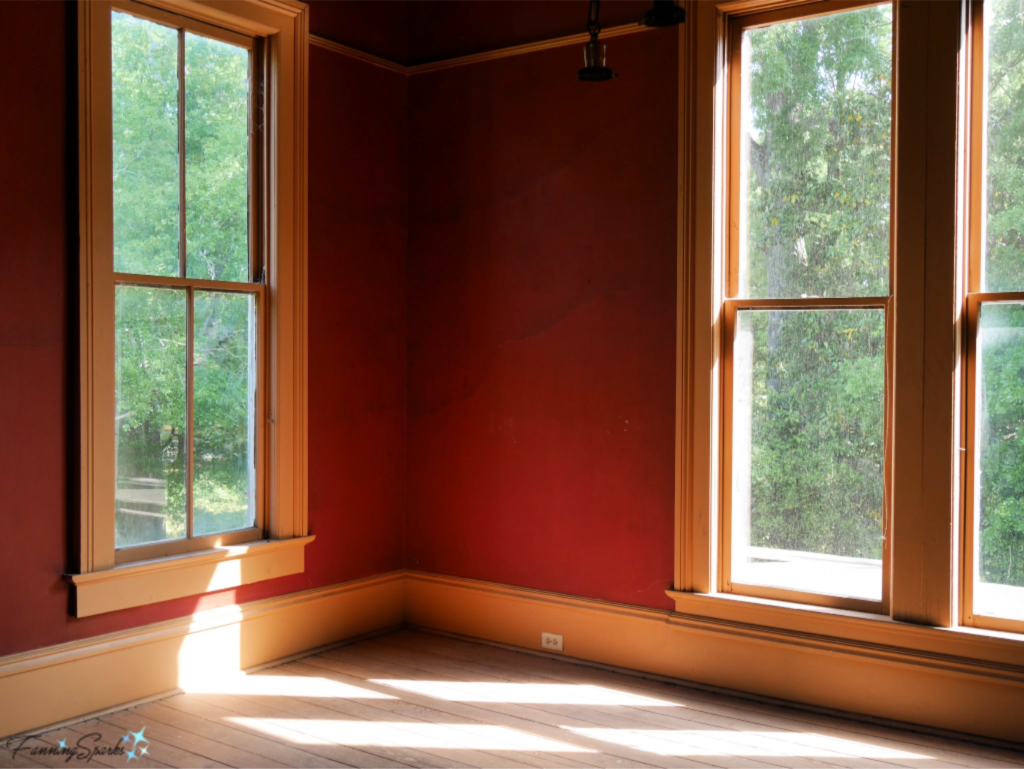 High Windows in Red Room of the Foster-Thomason-Miller House in Madison Georgia.   @FanningSparks