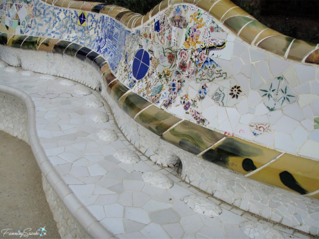 Park Guell Serpentine Bench Showing Seat.   @FanningSparks