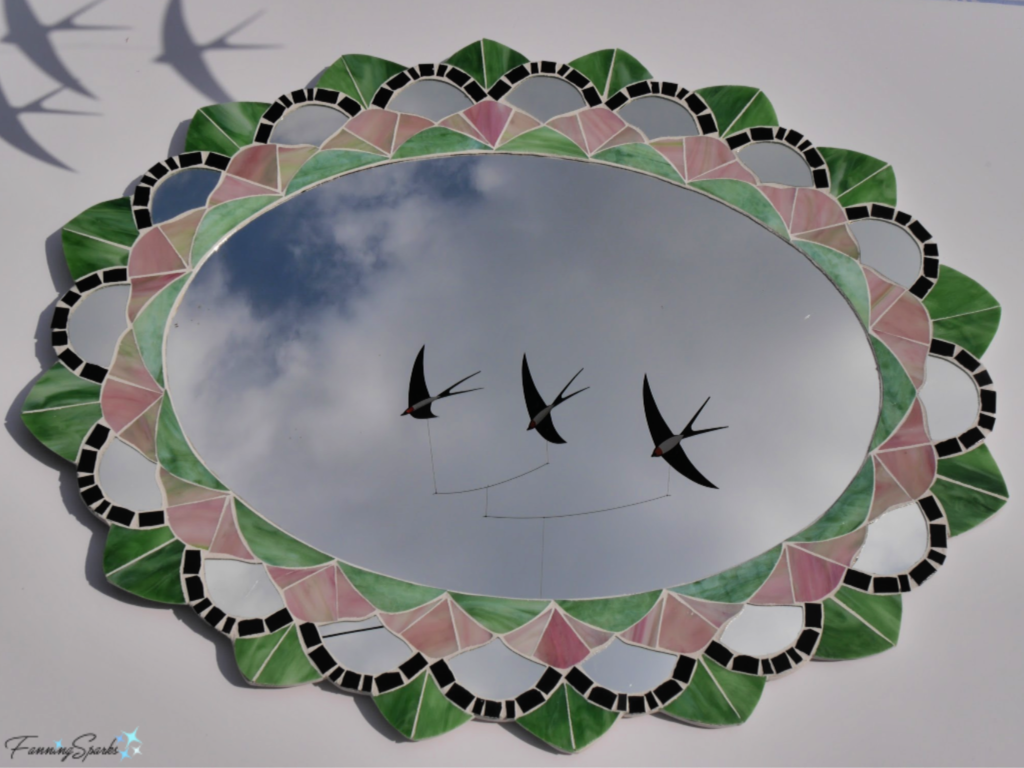 Mandala-Inspired Mosaic Mirror Frame. @FanningSparks