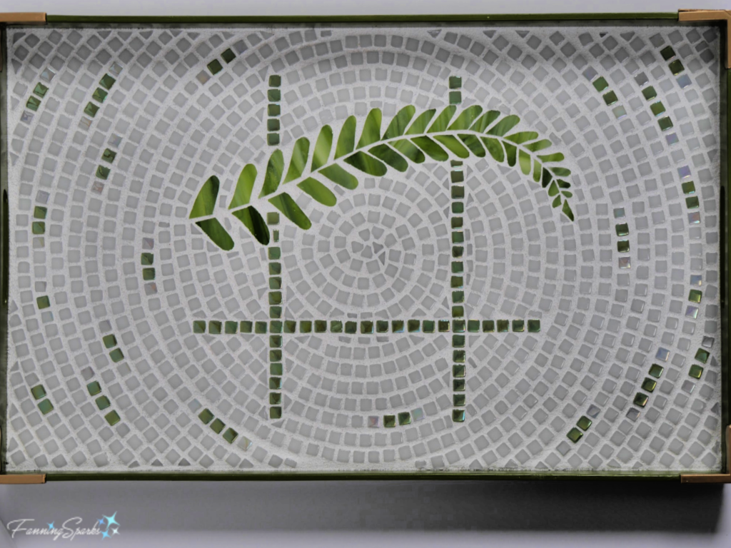 Finished OOAK Mosaic Serving Tray   @FanningSparks