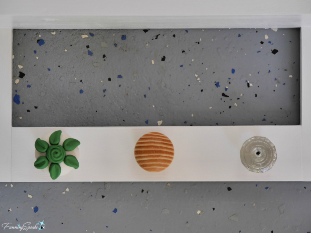 Options for Knobs on Simple Wall Shelf   @FanningSparks