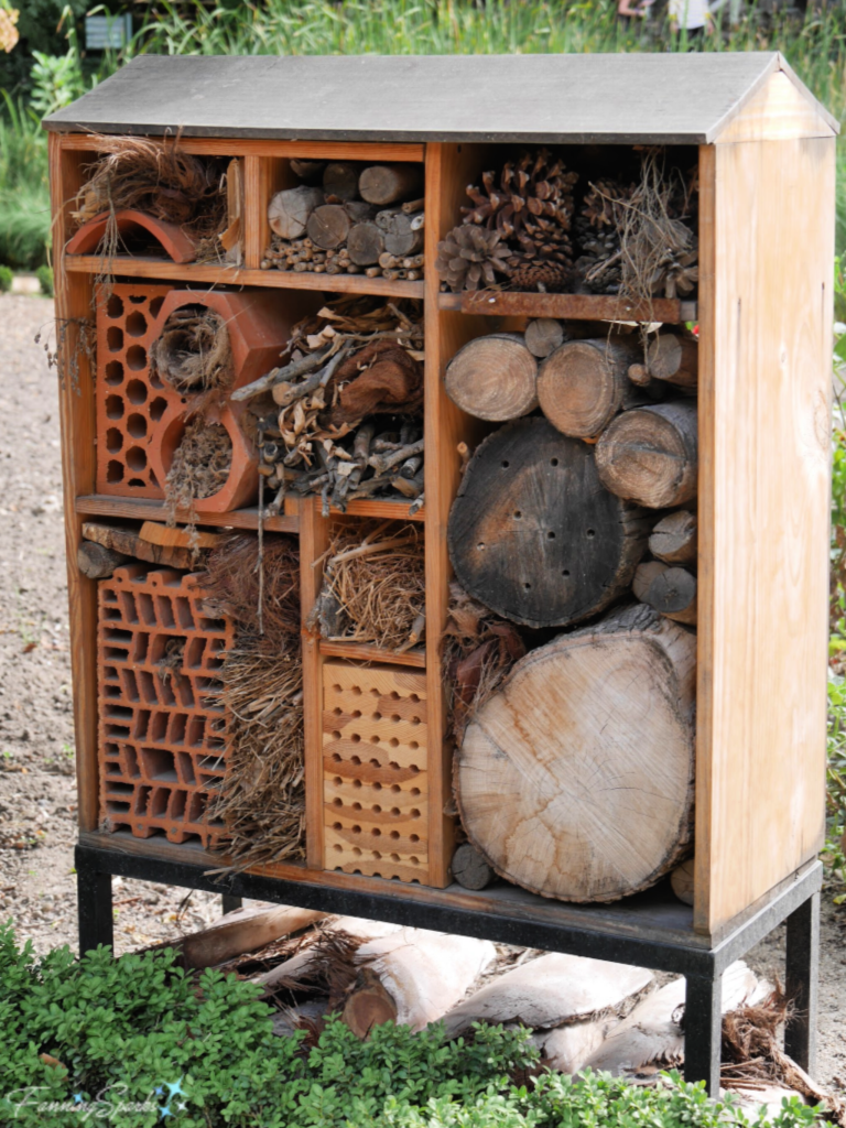 Insect Hotel at Retiro Park in Madrid  @FanningSparks