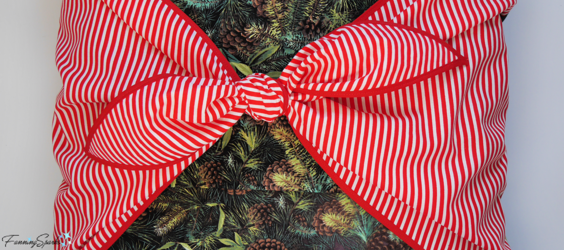 Bias Fold Day 9: Half bow knot. Found some instructions online for