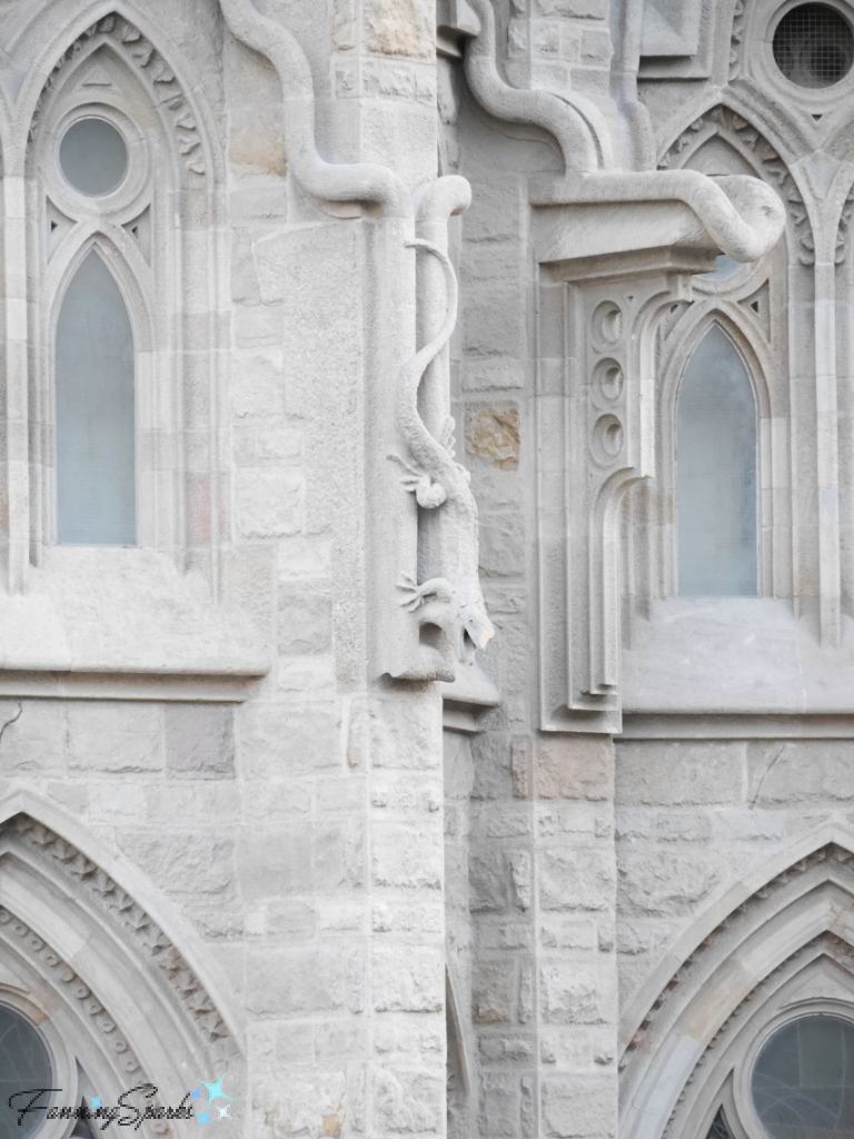 Stone Carved Lizard on Sagrada Família   @FanningSparks