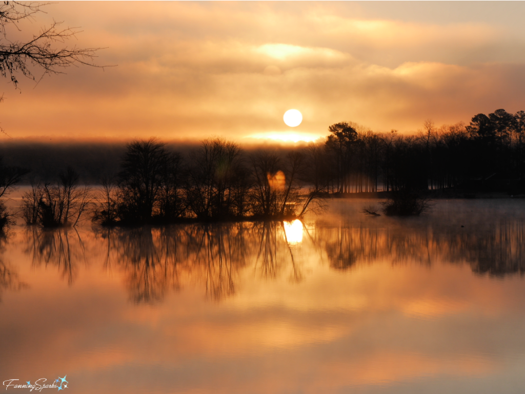 Sunrise Over Lake Oconee GA USA   @FanningSparks