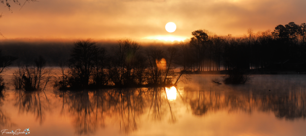 Sunrise Over Lake Oconee GA USA @FanningSparks