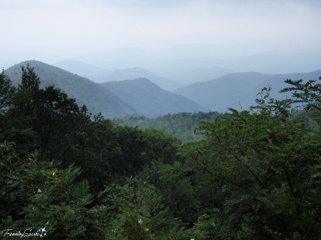 Blue Ridge Mountains from Blowing Rock NC USA   @FanningSparks