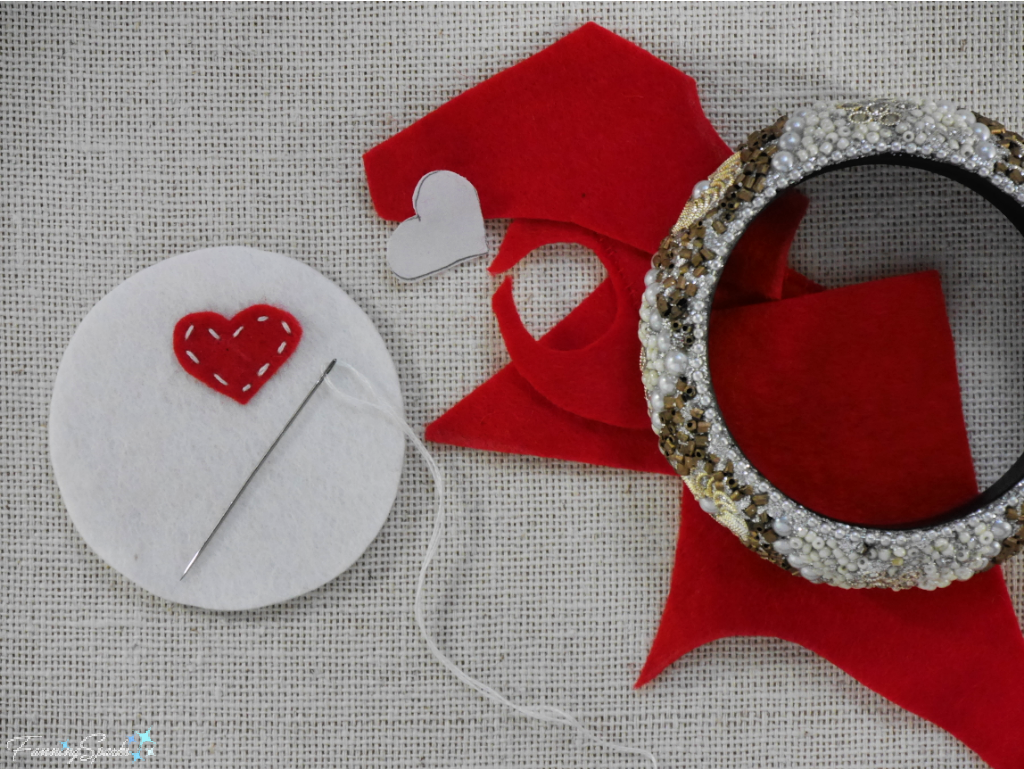 Bangle Keepsake Box - Sew Felt Heart to Liner Bottom   @FanningSparks