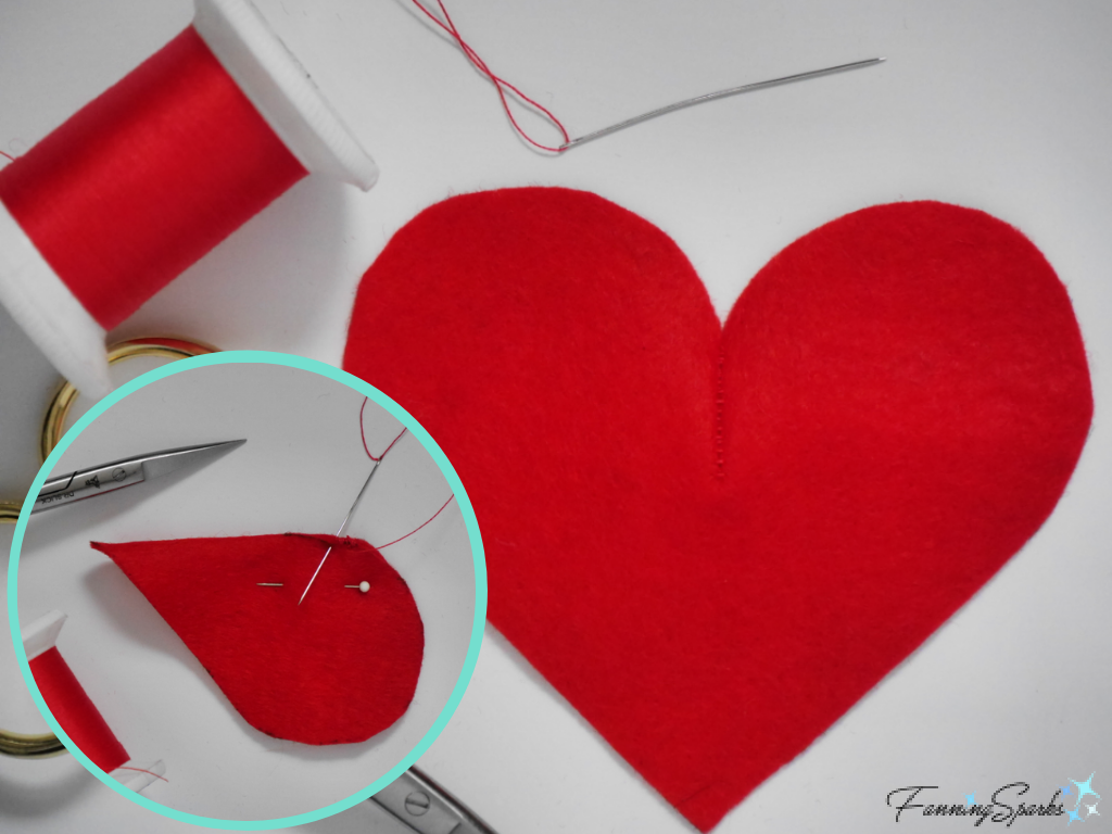 Sew Center Slit in Felt Heart   @FanningSparks