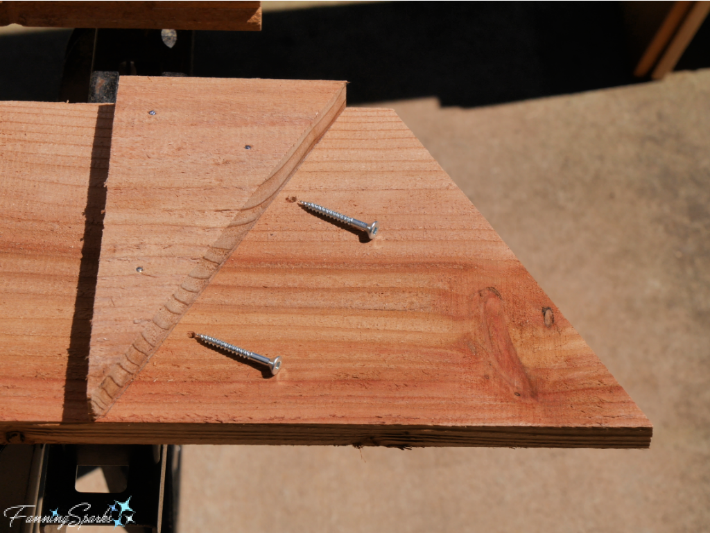 Trapezoid End Piece Showing Screw Placement   @FanningSparks