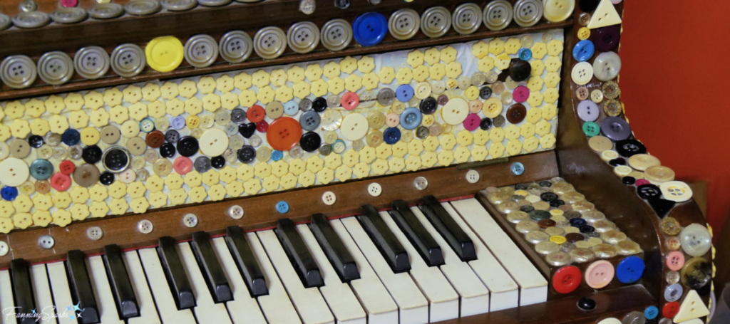 Button King’s Button-Covered Piano @FanningSparks