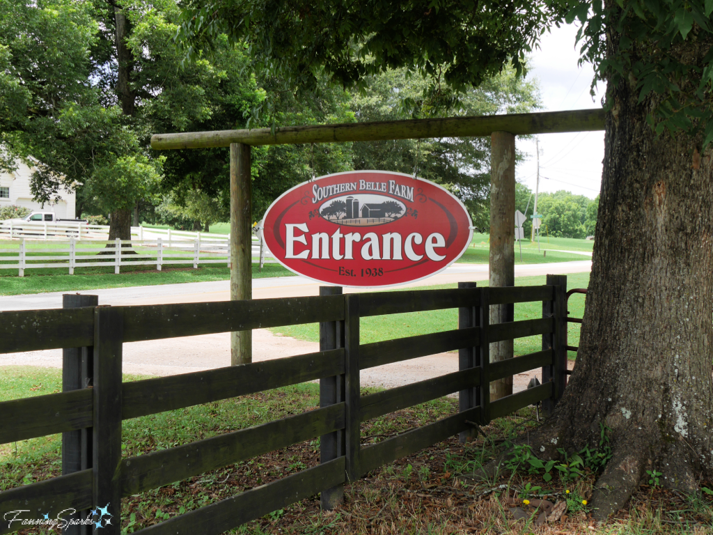 Southern Belle Farm Entrance Sign   @FanningSparks