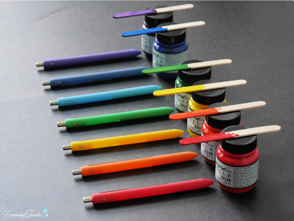 Jacquard Textile Color Paints with Matching Gel Pens   @FanningSparks