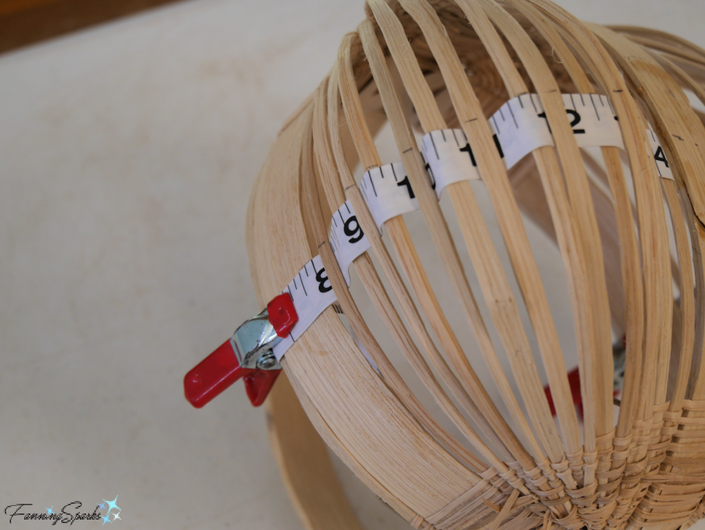 Measuring and Marking Center of Ribs on My White Oak Egg Basket   @FanningSparks