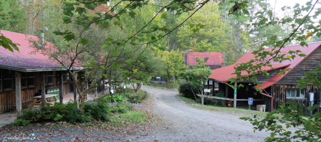 Studio Row at John C Campbell Folk School @FanningSparks