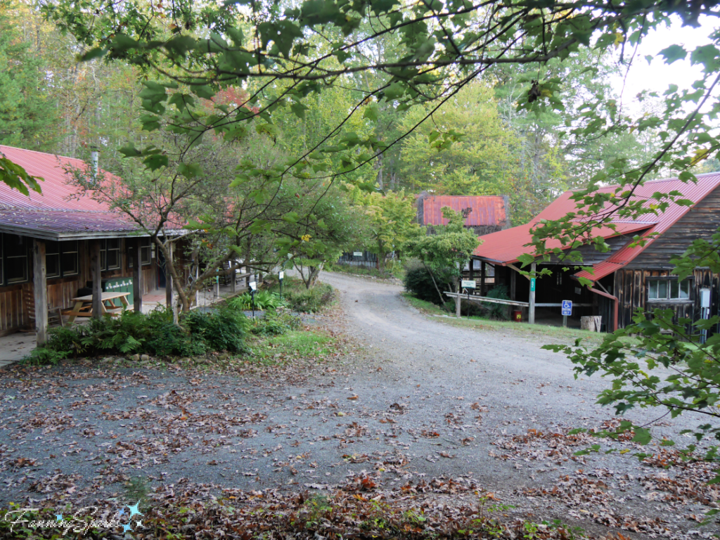 Studio Row at John C Campbell Folk School   @FanningSparks