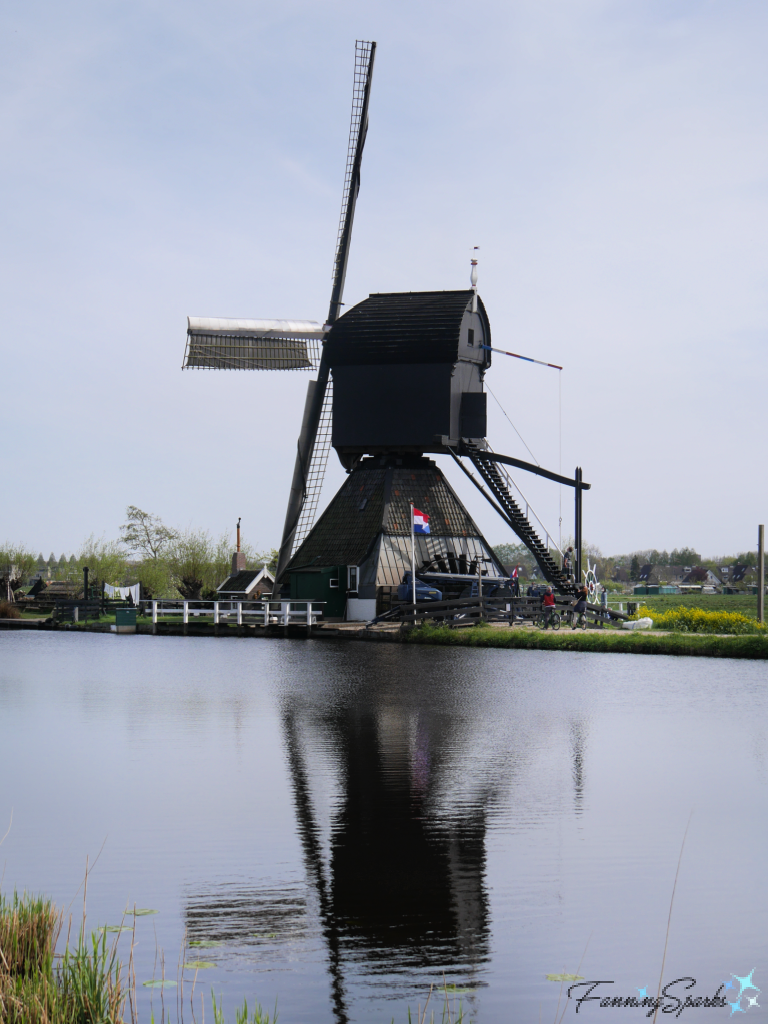 Blokweer Hollow-Post Museum Mill at Kinderdijk   @FanningSparks