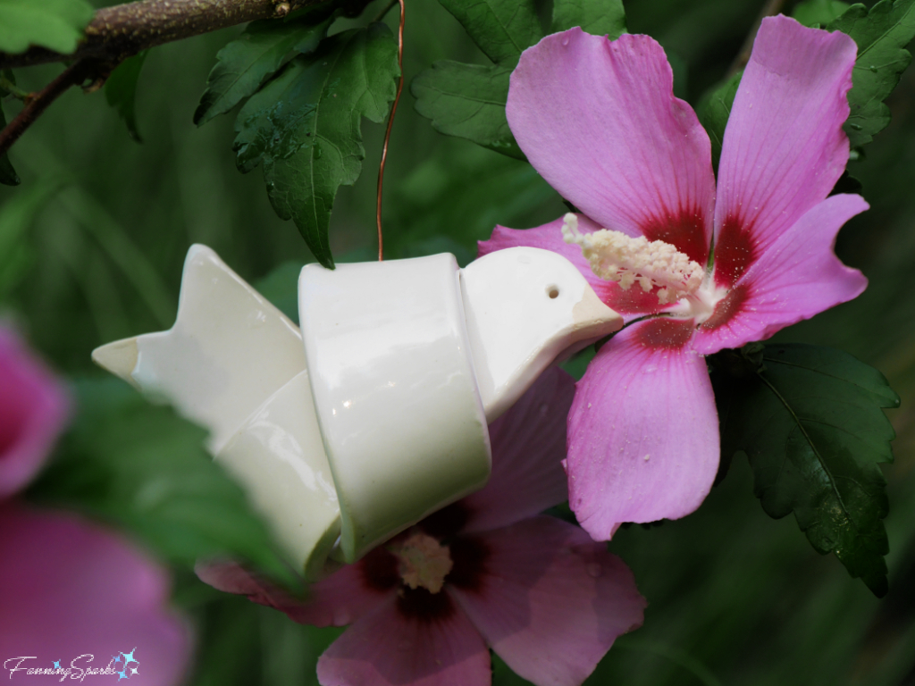 Knotted Ceramic Bird with Rose of Sharon   @FanningSparks