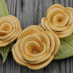 Ceramic Leaf and Roses Wreath Closeup @FanningSparks