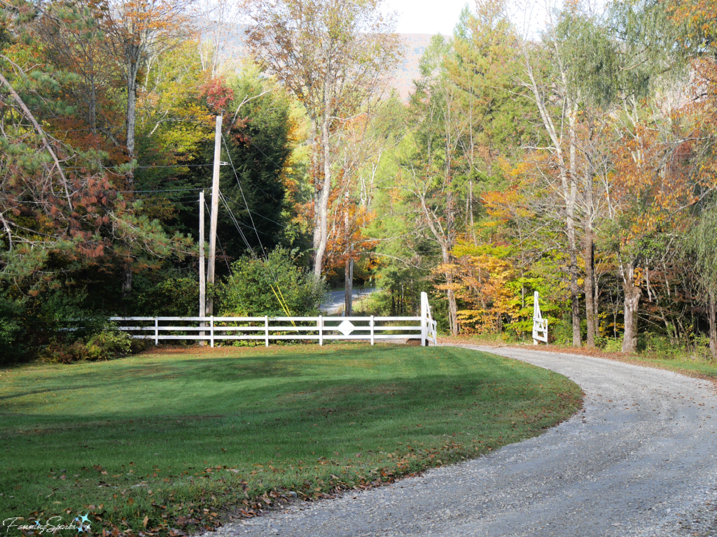 Boorn Brook Farm Driveway   @FanningSparks