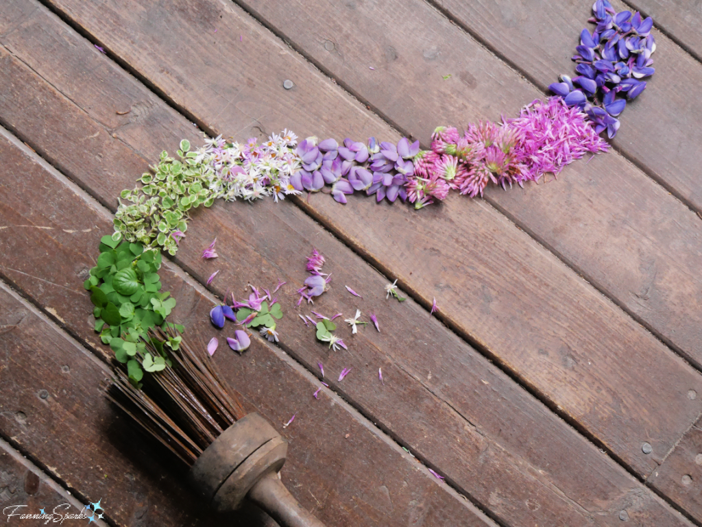 Colorful Swoop Sprinkles and Vintage Wire Brush   @FanningSparks