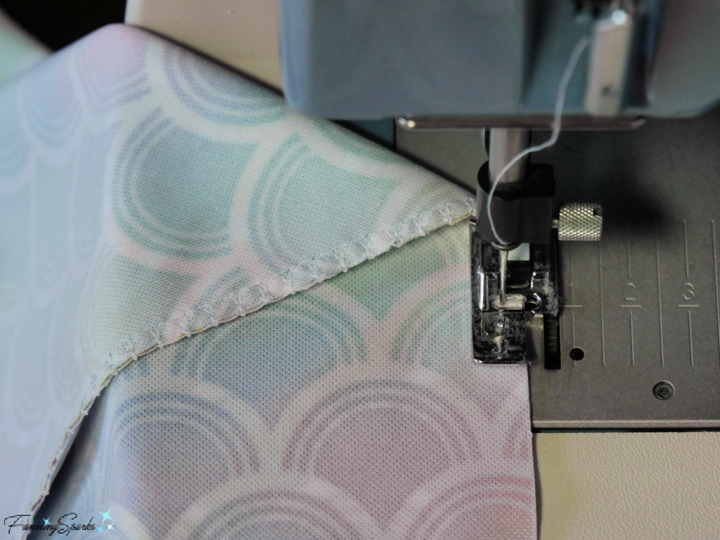 Stitching the Buff-Style Tube Scarf   @FanningSparks