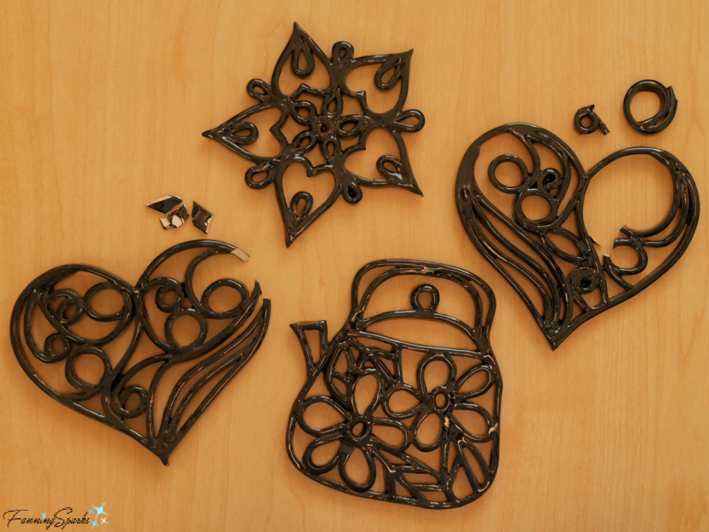 My 4 Ceramic Trivets – Teapot Snowflake and 2 Broken Hearts   @FanningSparks