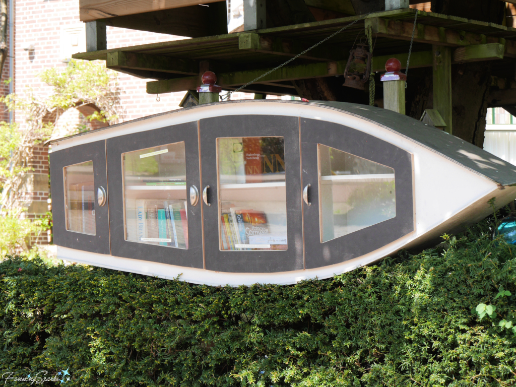 Book-Sharing Rowboat in Amsterdam-Noord Netherlands   @FanningSparks