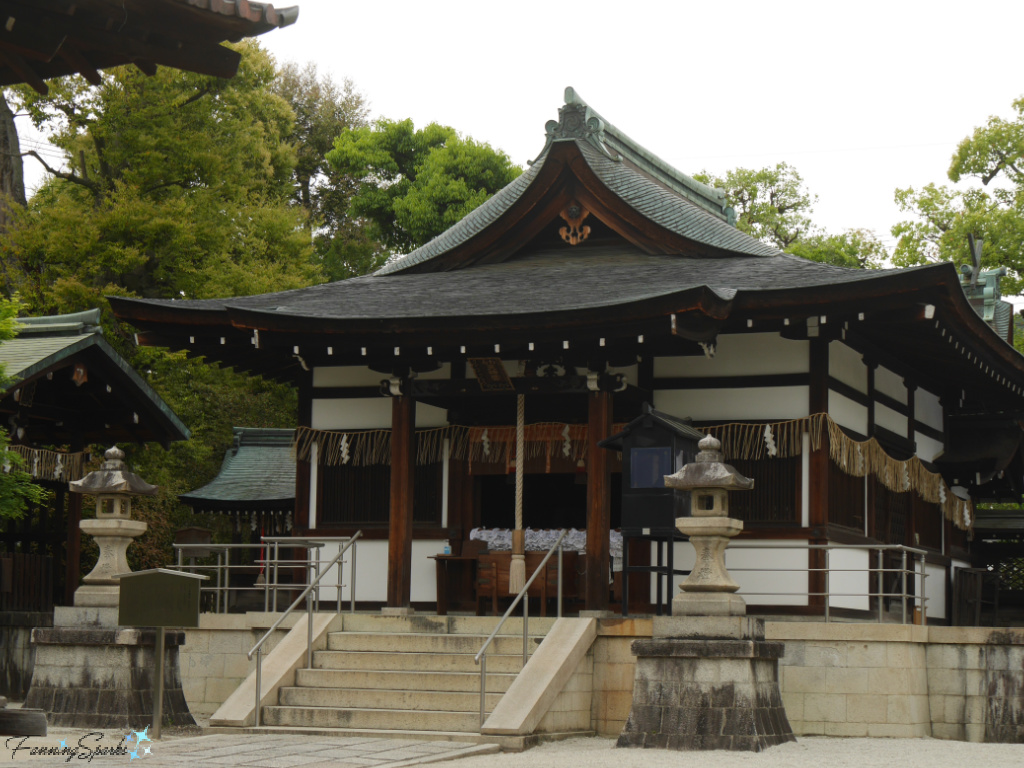 Stone Lanterns at Kinkaku-ji in Kyoto Japan (Golden Pavilion)   @FanningSparks