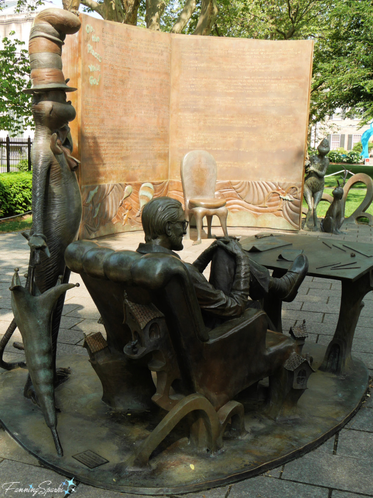 Dr Seuss and The Cat Sculptures in National Memorial Sculpture Garden   @FanningSparks