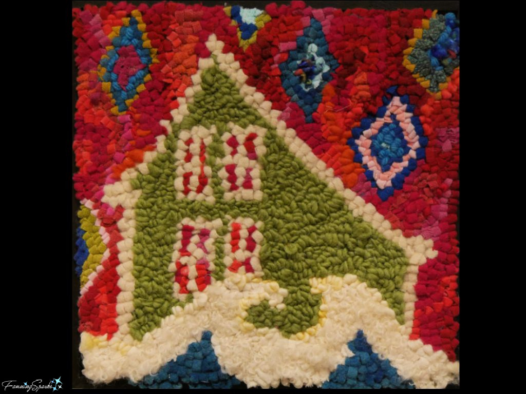 Salt box and Starry Sky 3 – Hooked Rug by Deanne Fitzpatrick   @FanningSparks