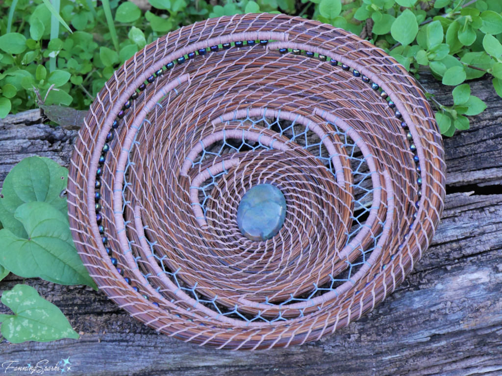 Pine Needle Basket Decorative Plate by Pam Hermann   @FanningSparks