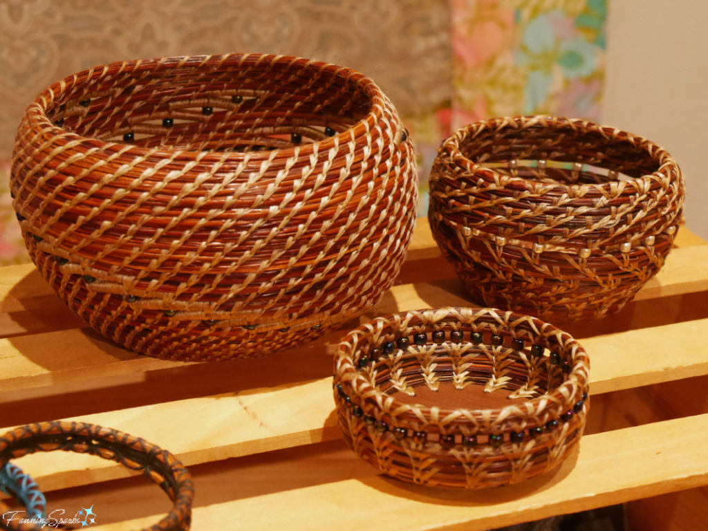 Pine Needle Baskets by Pam Hermann   @FanningSparks