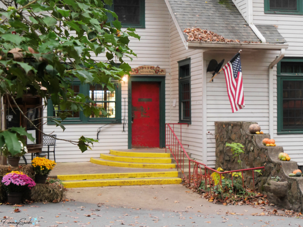 Welcoming Red Door at Keith House at John C Campbell Folk School   @FanningSparks