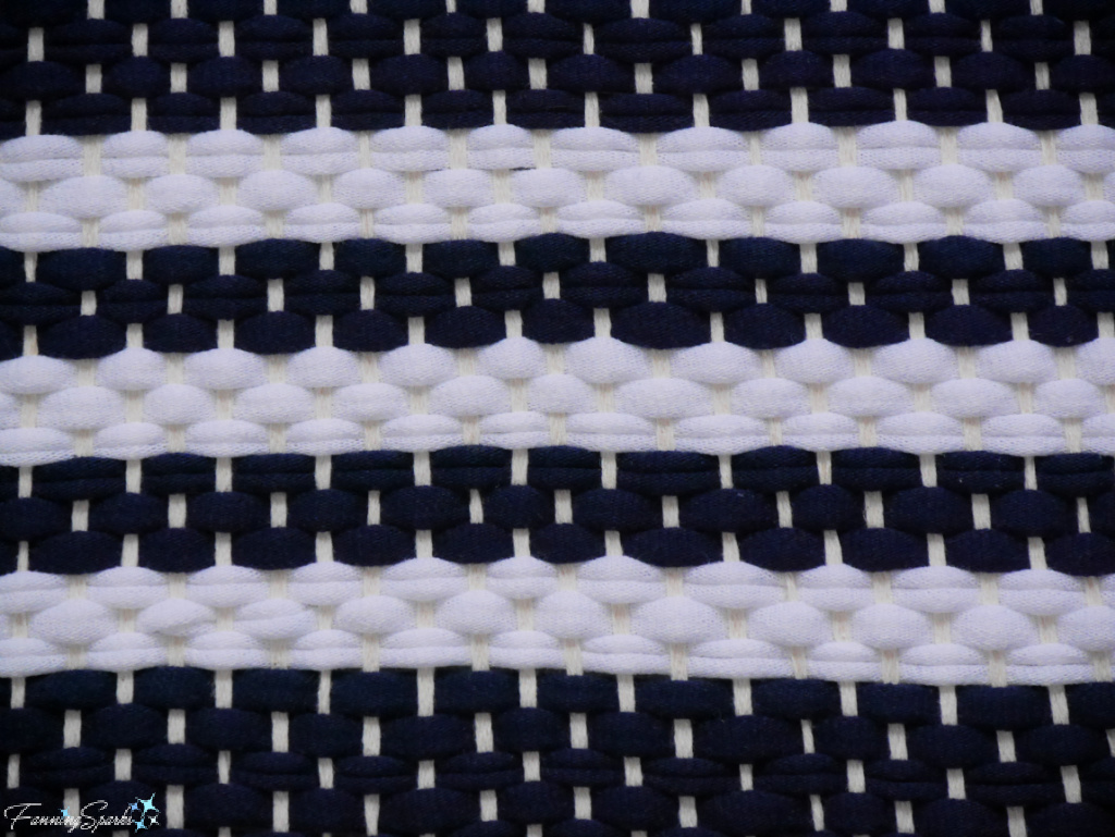 Closeup of Woven Panel Made with Navy and White T-Shirt Yarn   @FanningSparks