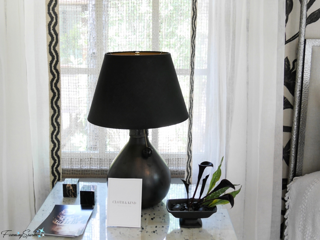 Black Lamp at Senoia Southern Living Idea House 2015   @FanningSparks