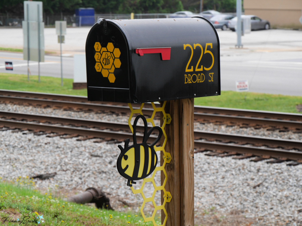 The Bee’s Knees Toys and Books Front Mailbox in South Carolina   @FanningSparks