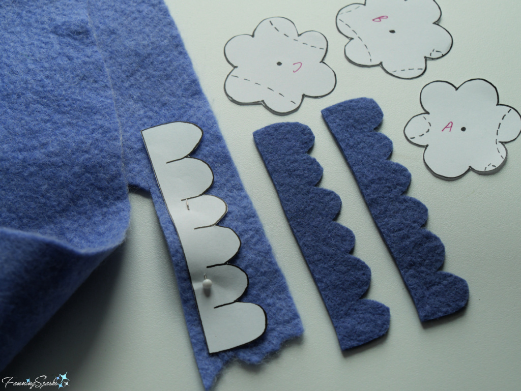 Blue Felt Flowers in Progress   @FanningSparks