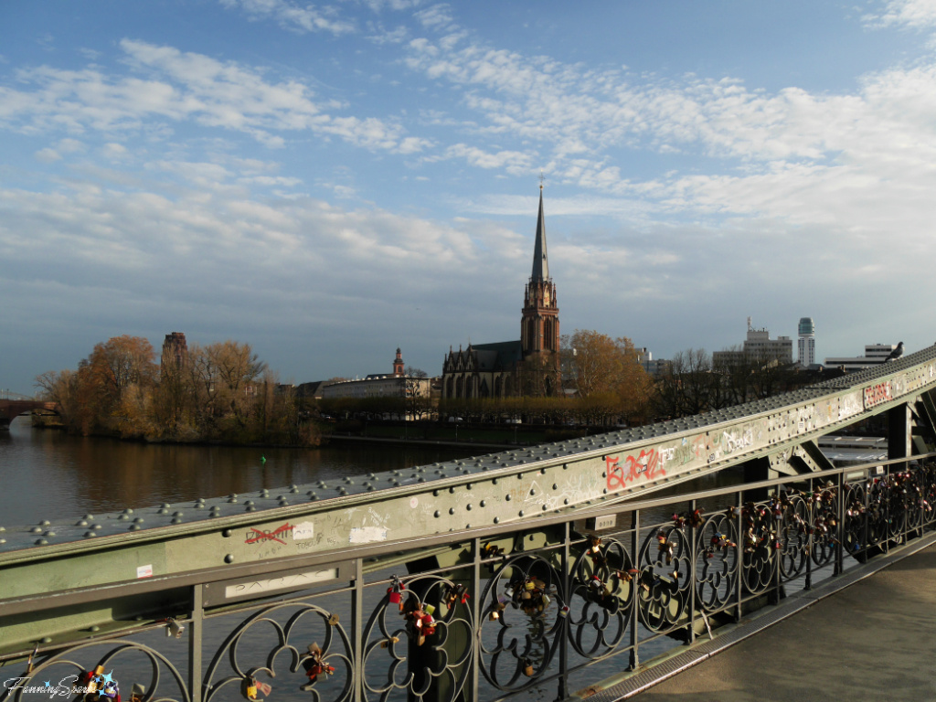 Church of Three Kings from Iron Footbridge   @FanningSparks