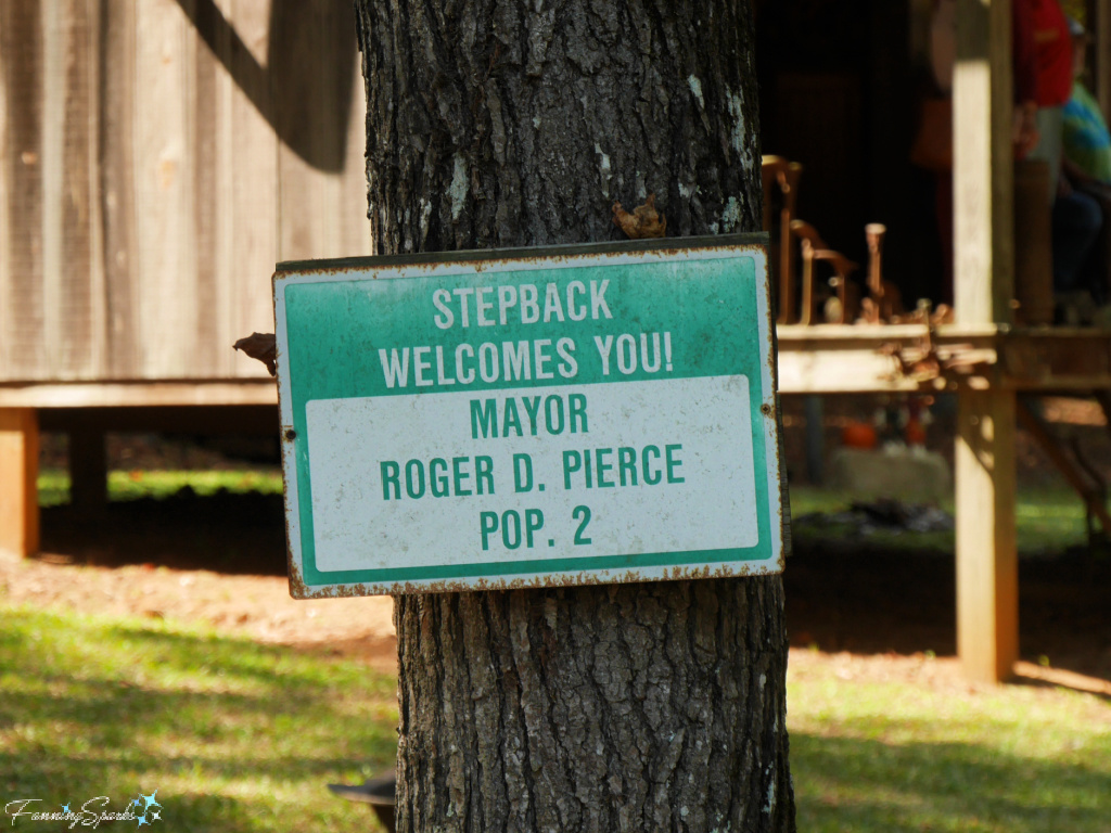 Stepback Welcomes You Sign at Stepback in Eatonton Georgia   @FanningSparks