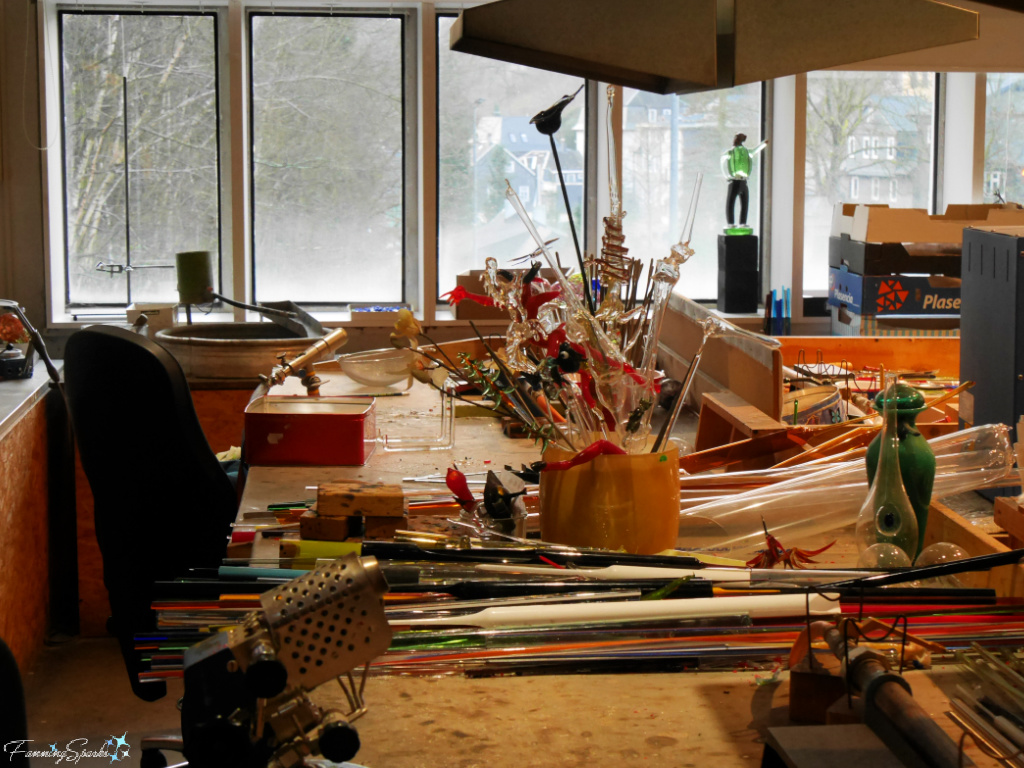 Artist Glass Workshop in Museum of Glass Art Lauscha   @FanningSparks