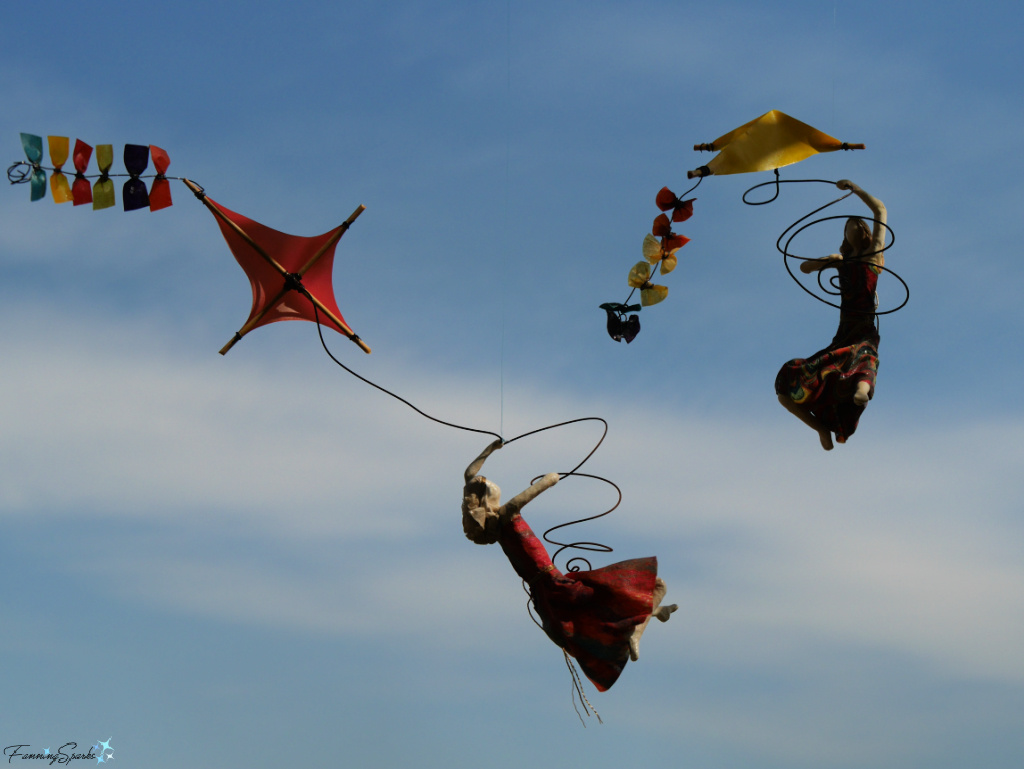 Kite-Flying Ladies by Sarena Mann   @FanningSparks