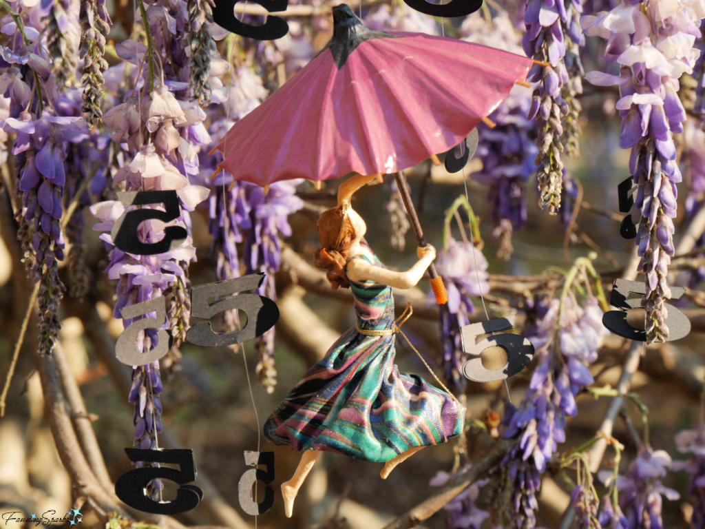 Umbrella Lady by Sarena Mann with Wisteria   @FanningSparks