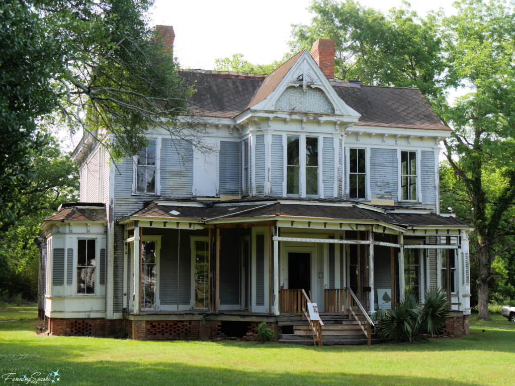 Foster-Thomason-Miller House on South Main St in Madison Georgia   @FanningSparks